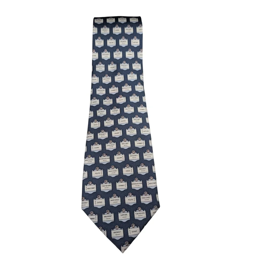 Vineyard Vines Necktie Mens OS Navy Blue Nantucket Town Signs Silk Tie